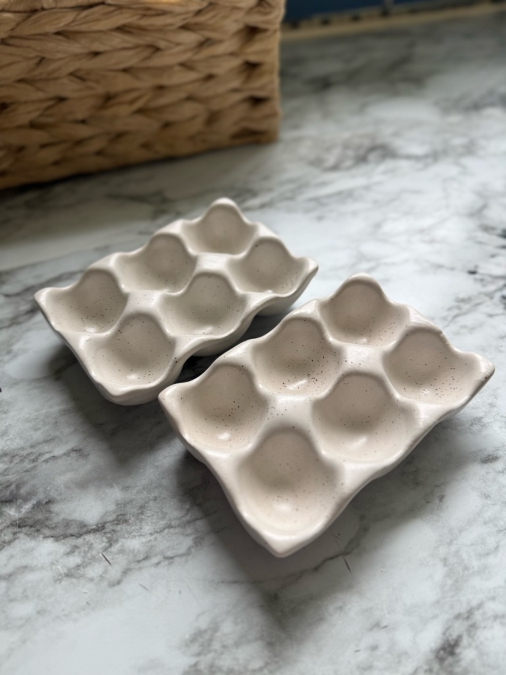 Ceramic Egg Tray Set - Speckled Cream